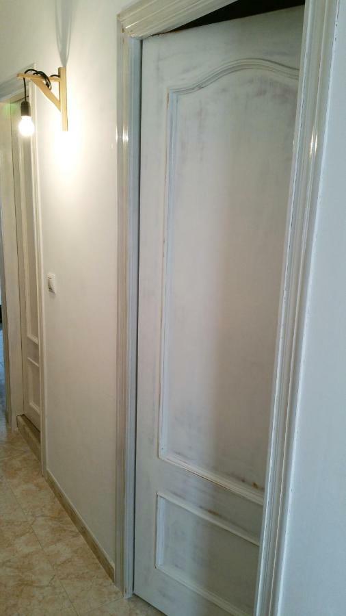 "Corner Of Happiness" Apartment กูลเญรา ภายนอก รูปภาพ